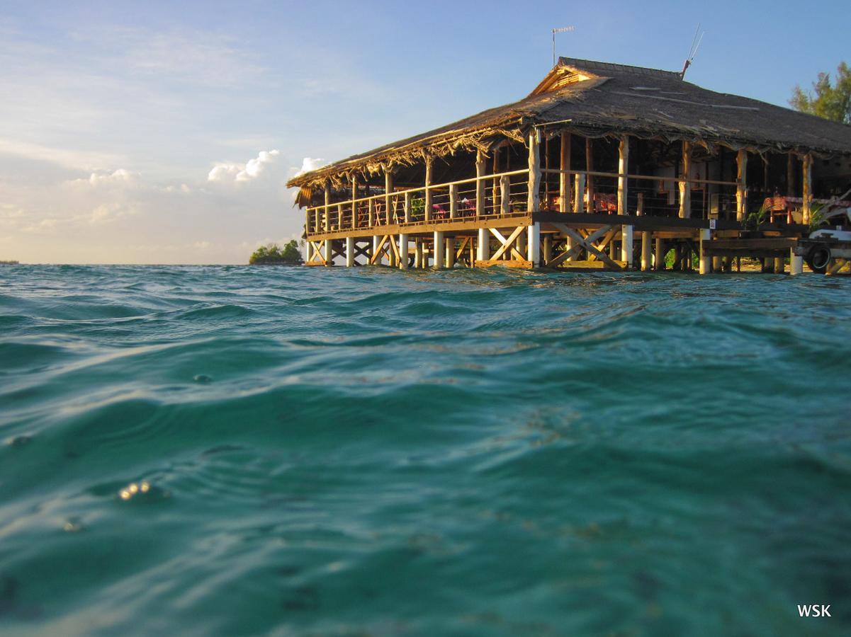 Fatboys Resort Mbambanga Bagian luar foto