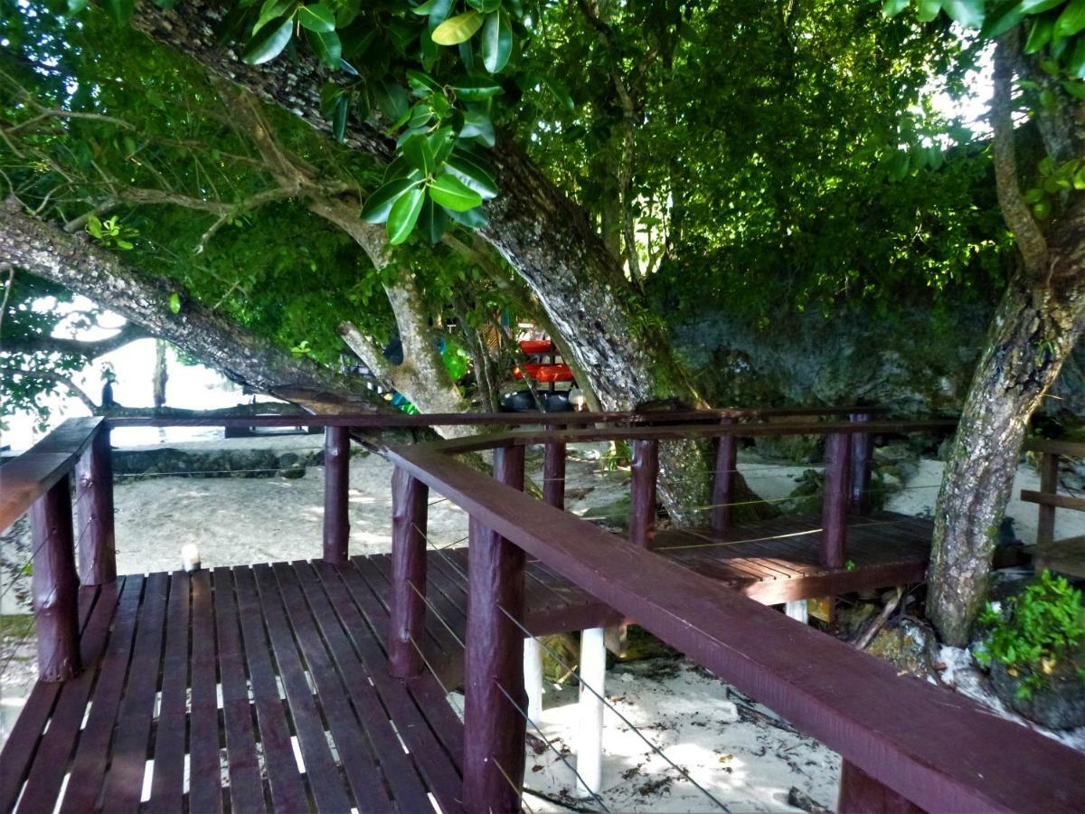 Fatboys Resort Mbambanga Bagian luar foto